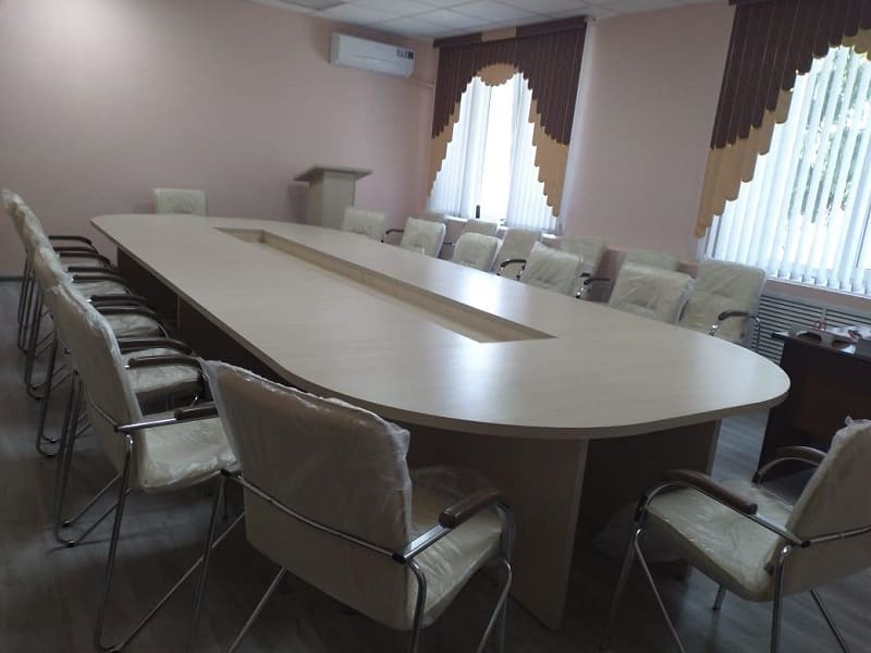 Завершение работ по производству и поставке конференц-столов, фото 1